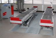 Scheren-Hebebuehne MAHA DUO-CM mit integriertem Radfreiheber.JPG